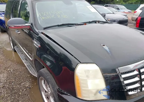 2007 Cadillac Escalade Esv Standard z USA, uszkodzony, nr VIN 1GYFK66867R261105